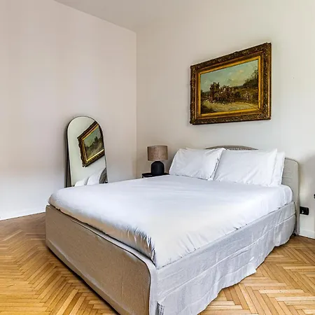 דירה Luxury 4 Bedrooms In The Center Of מילאנו